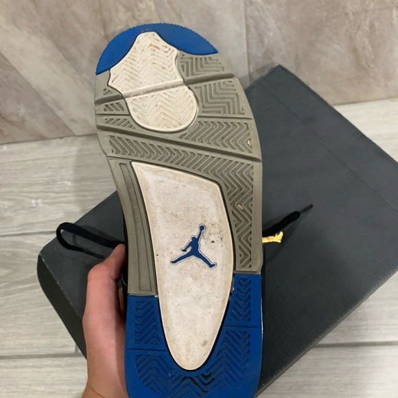 They are a size 7 don’t fit - Picture 4 of 6